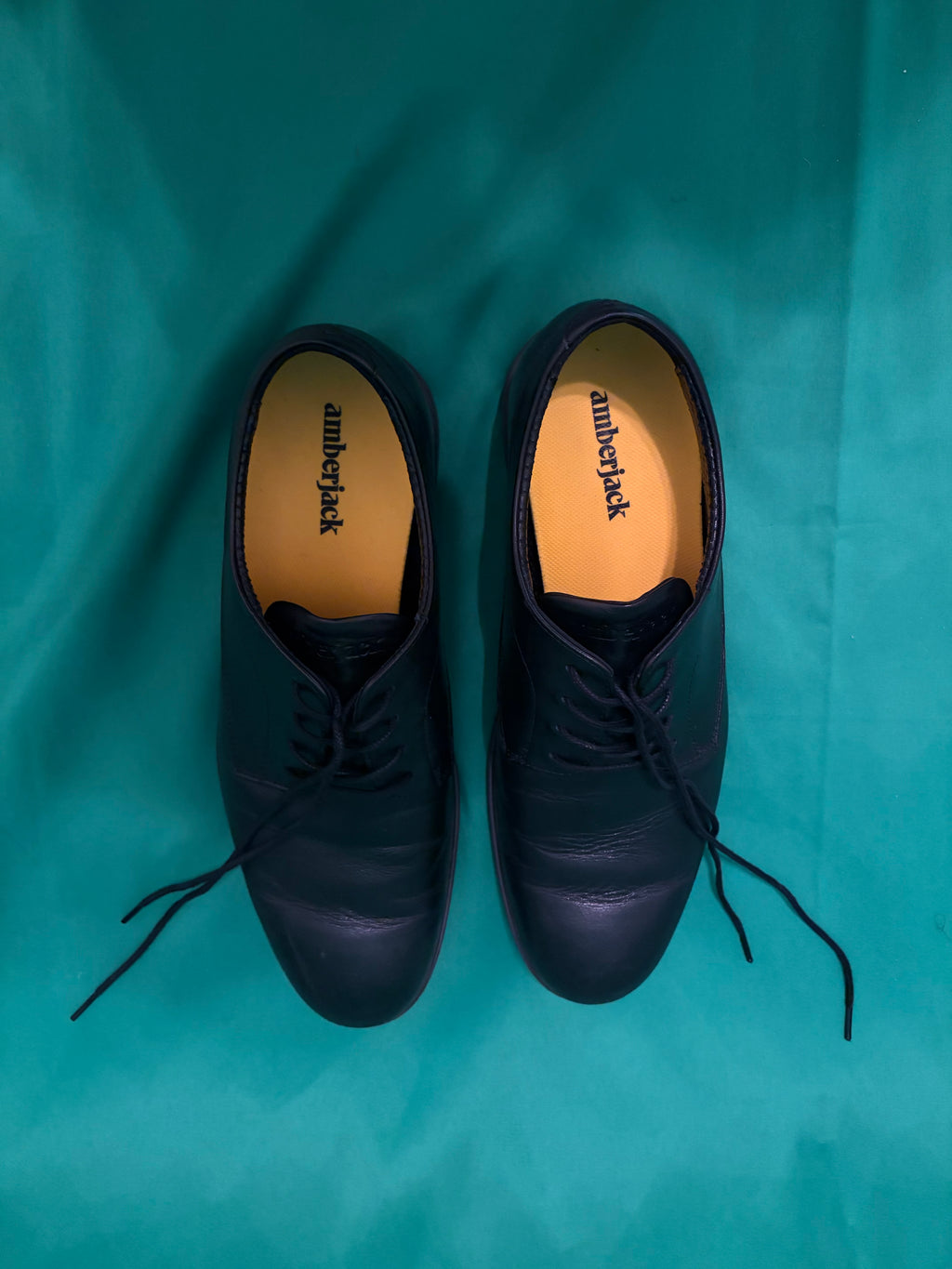 Black amberjack dress shoes