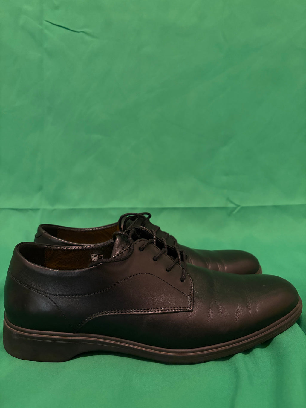 Black amberjack dress shoes